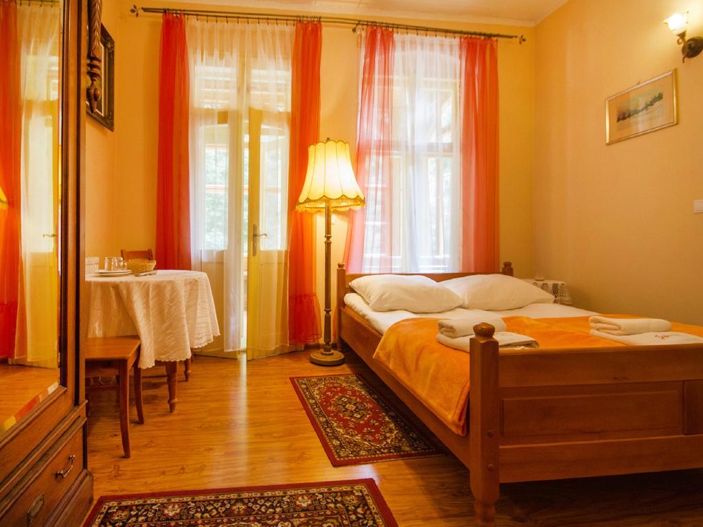 Willa Jagniatkow Bed and Breakfast Eksteriør billede